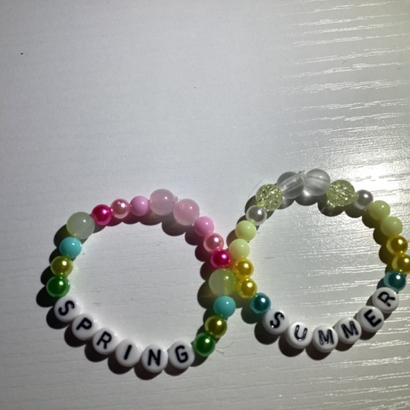 Seasons themed bracelets - Picture 8 of 9